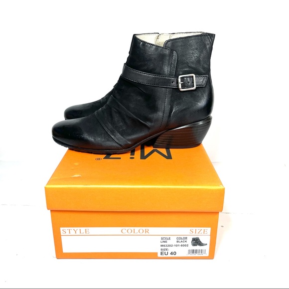 Miz Mooz Line Ankle Boots Womens Size 40 US 9.5 Buckle Black Leather. - Picture 10 of 10